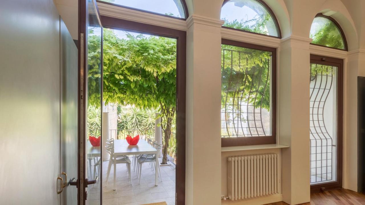 Apartamento Palazzo Acquaviva - Il Giardino Sospeso Lecce Exterior foto